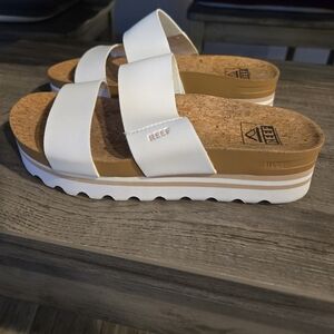 Reef Women's Size 5 Sandals - Worn Maybe Twice!